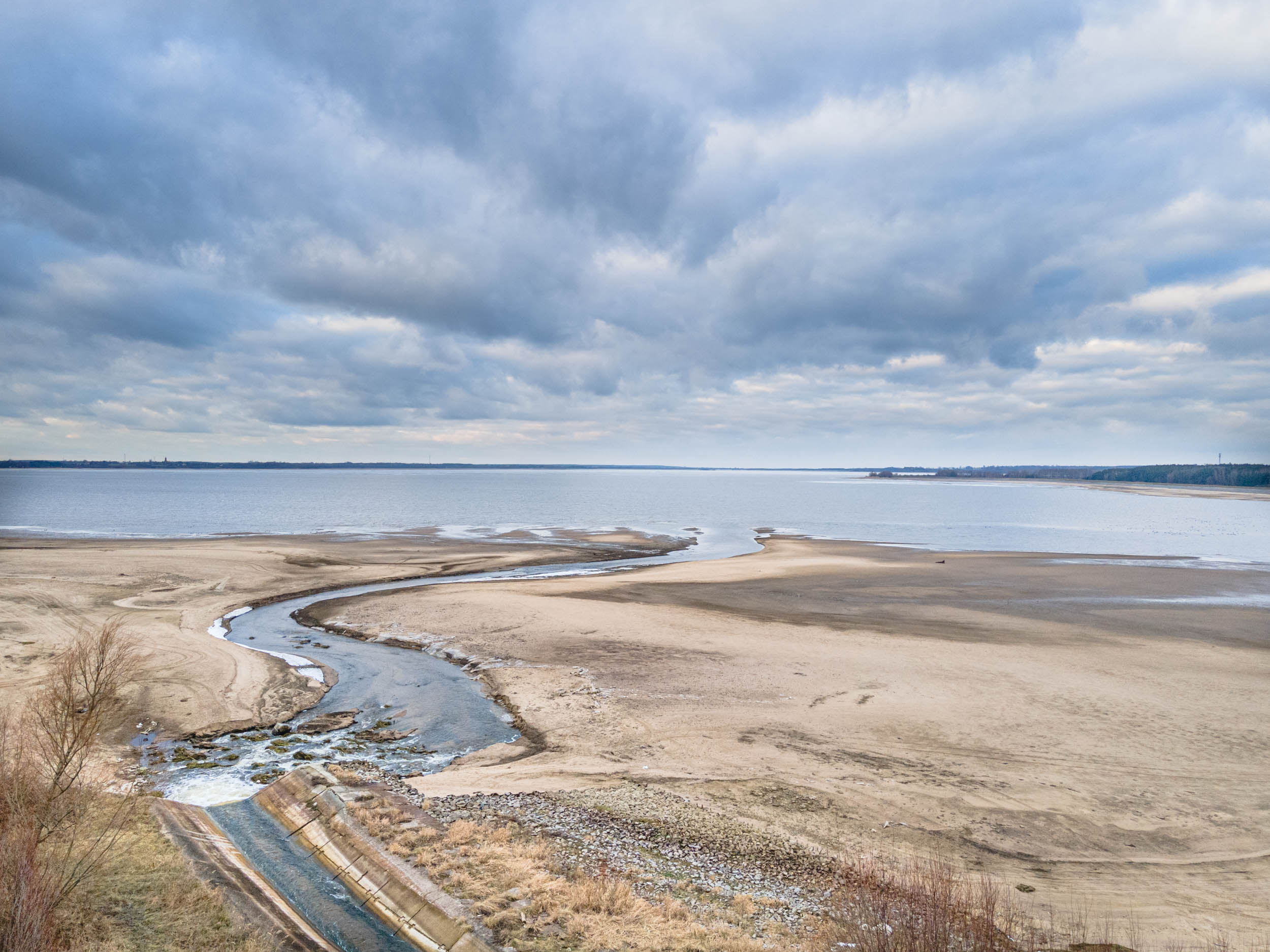 zdjęcie z drona zbiornik Jeziorsko